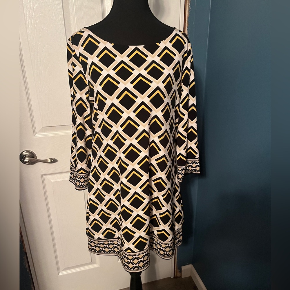 EUC! White House Black Market Navy, Yellow and White Geometric Midi Dress.